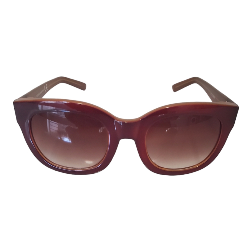 Vince Camuto Vc102 Classic Woman's Sunglasses